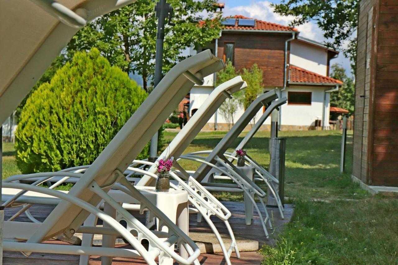 Sinjirite Complex Hotel Elena Buitenkant foto