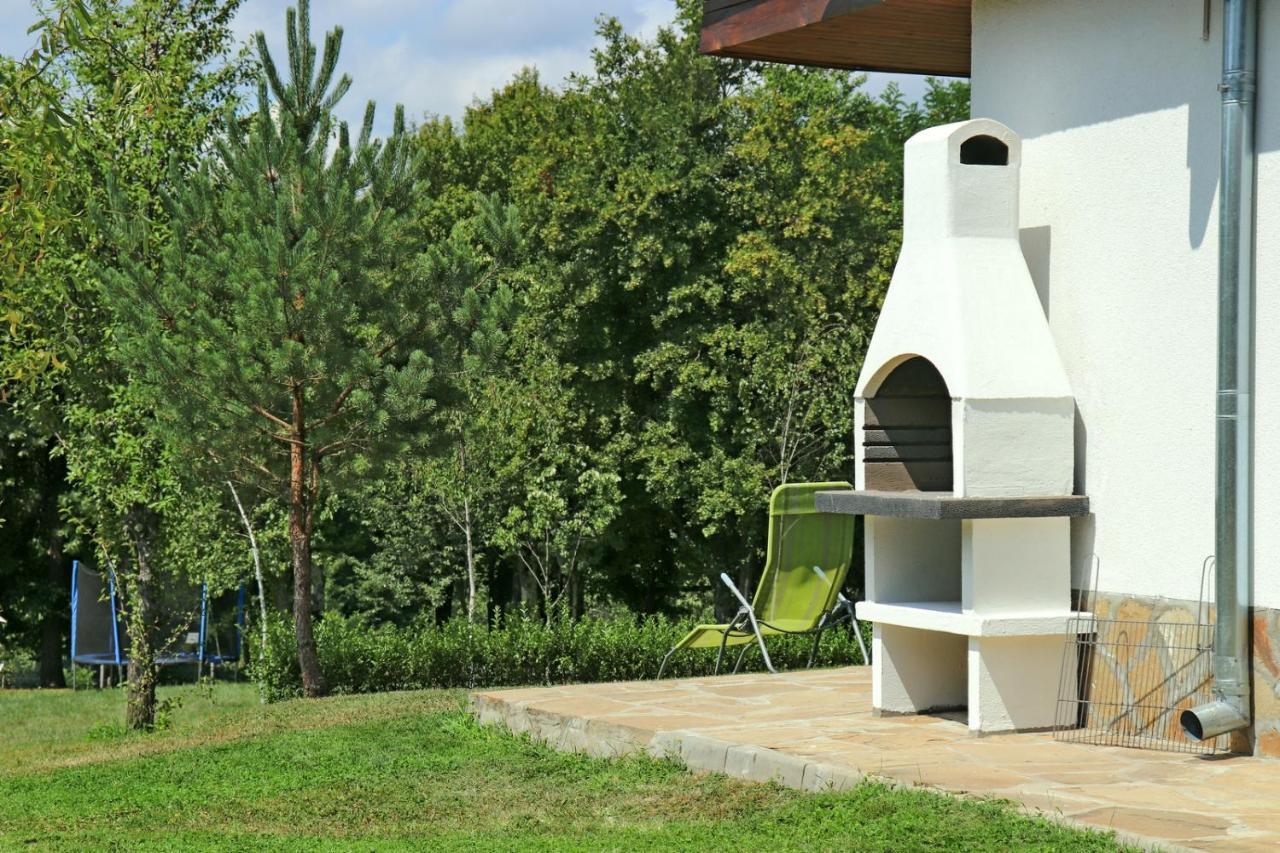 Sinjirite Complex Hotel Elena Buitenkant foto