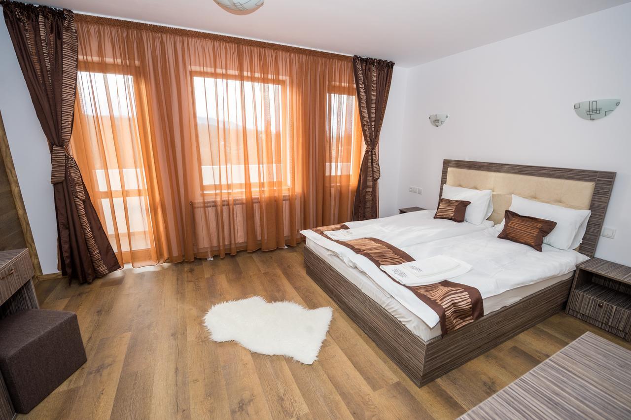 Sinjirite Complex Hotel Elena Buitenkant foto