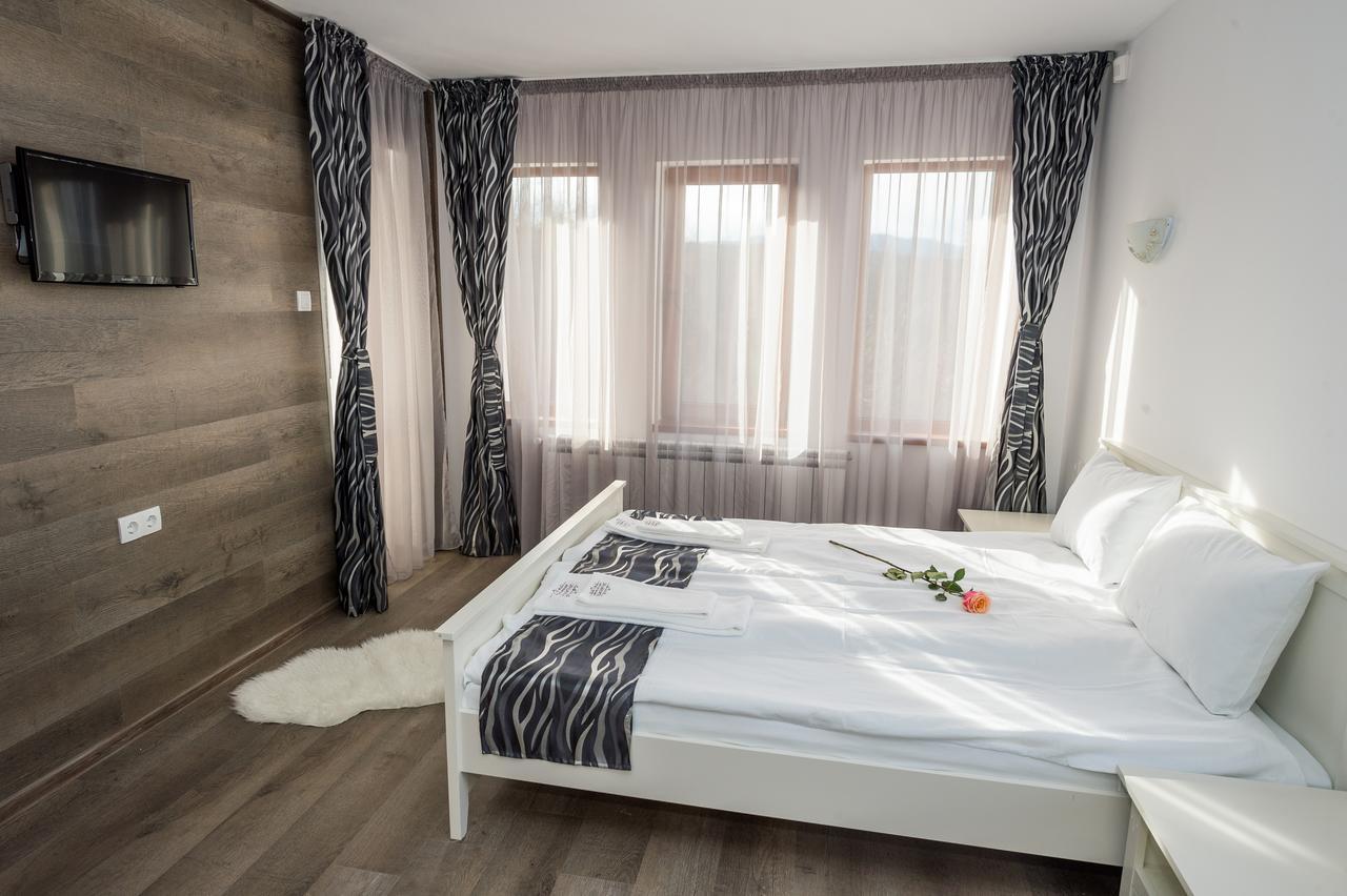 Sinjirite Complex Hotel Elena Buitenkant foto