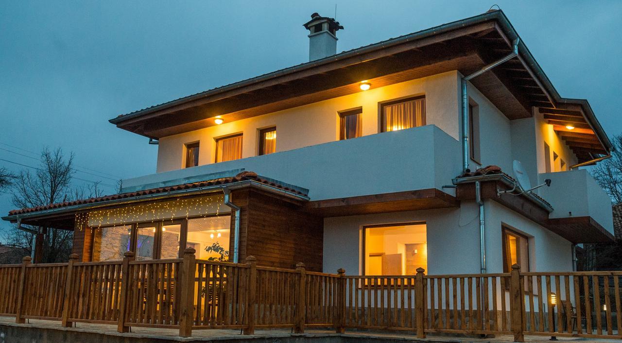 Sinjirite Complex Hotel Elena Buitenkant foto