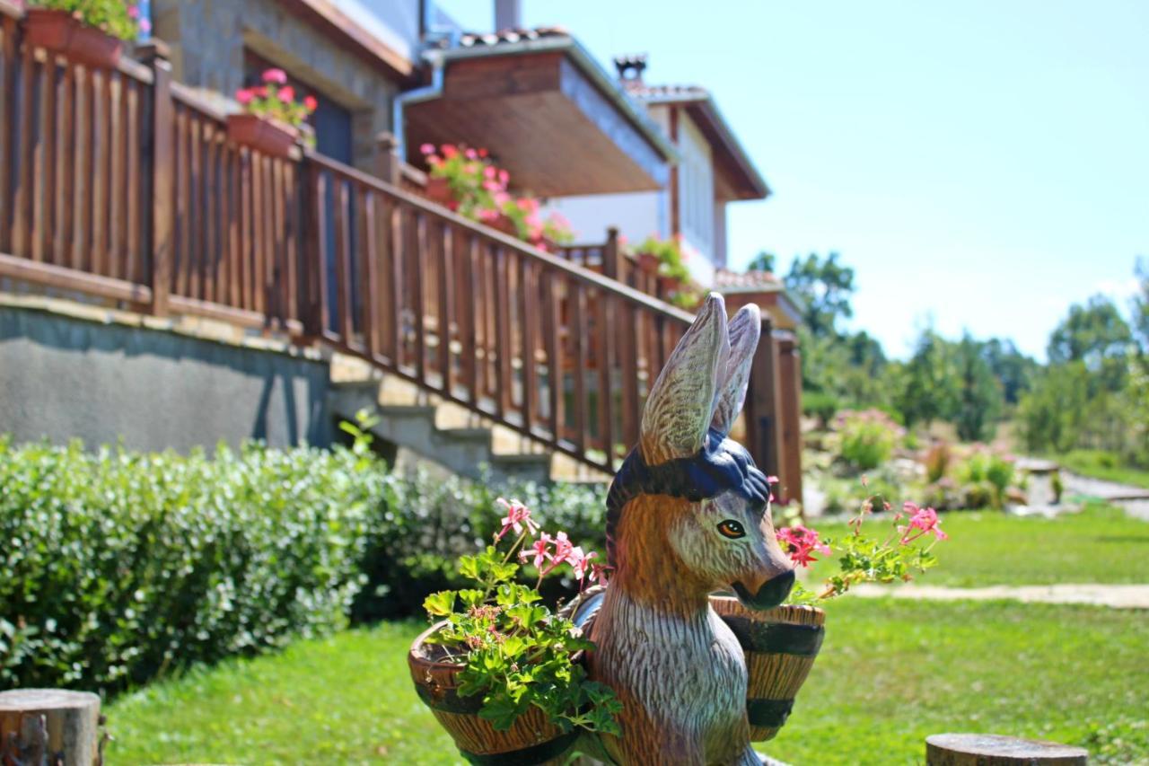 Sinjirite Complex Hotel Elena Buitenkant foto
